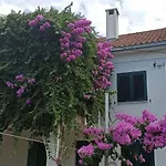 Liam Apartamento Nečujam
